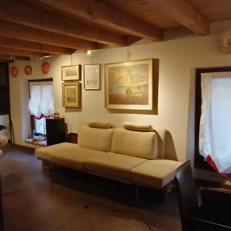 Palazzo Rinascimentale Con Affreschi Apartment